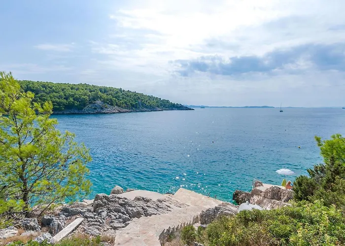 Ametist Milna (Brac)